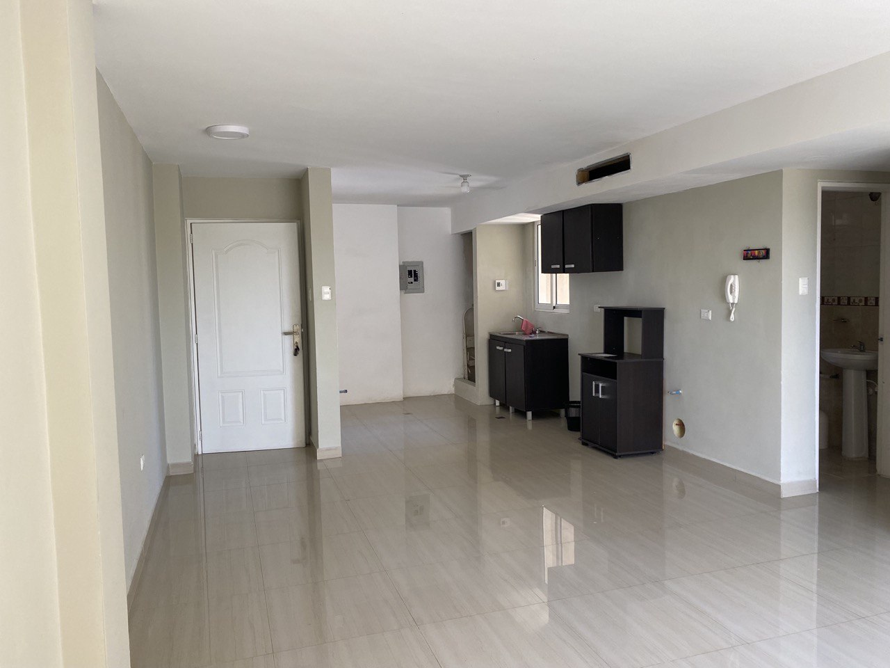 APARTAMENTO EN VENTA EN CONJ RESID LAGO COUNTRY III MARACAIBO Tu