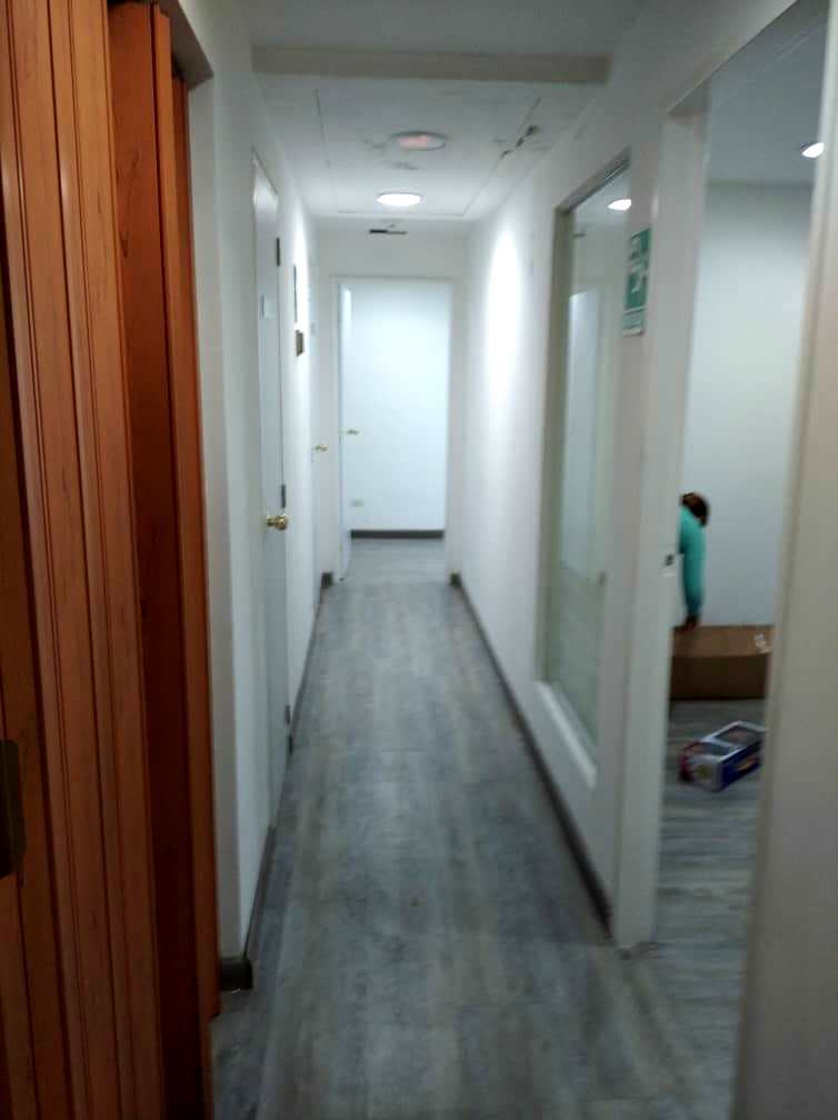 ALQUILER Oficina Remodelada En CCCT Chuao